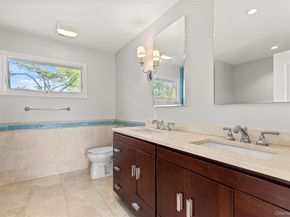 10 Great Cove Lane, Islip NY 11751