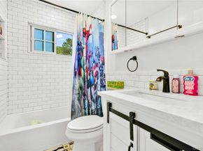 2 Amherst Lane, Smithtown NY 11787