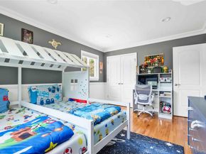 2 Amherst Lane, Smithtown NY 11787