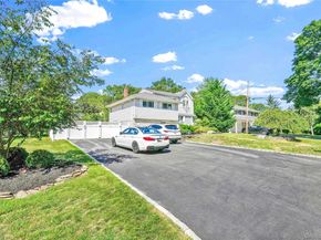 2 Amherst Lane, Smithtown NY 11787