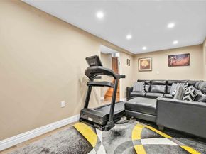 2 Amherst Lane, Smithtown NY 11787