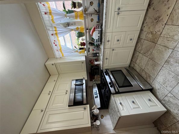 2181 Strang Avenue, Bronx NY 10466