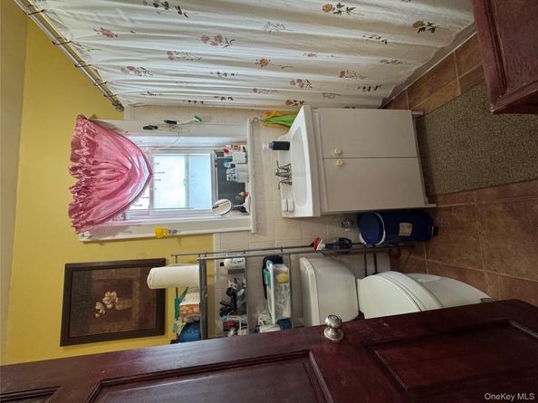 2181 Strang Avenue, Bronx NY 10466