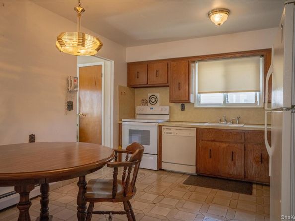 1109 Jefferson Place, Baldwin NY 11510