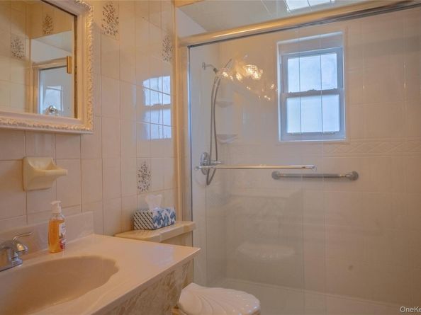 1109 Jefferson Place, Baldwin NY 11510