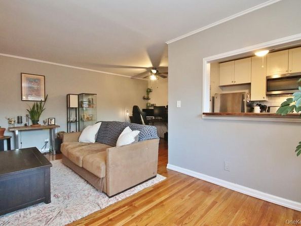 1879 Crompond Road F15, Peekskill NY 10566