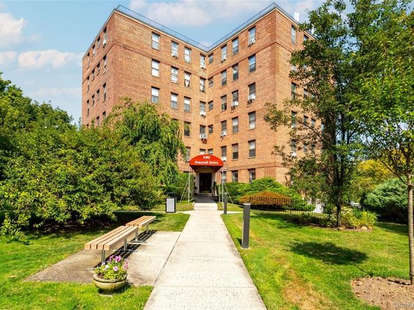 180 Pearsall Drive 1D, Mount Vernon NY 10552