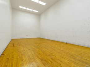 180 Pearsall Drive 1D, Mount Vernon NY 10552