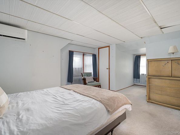 2926 Court Street, Oceanside NY 11572