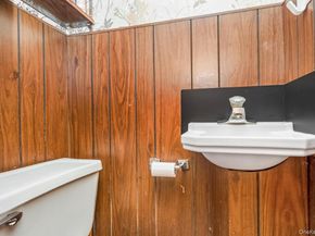 67-72 78th Street, Middle Village NY 11379