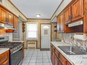 67-72 78th Street, Middle Village NY 11379