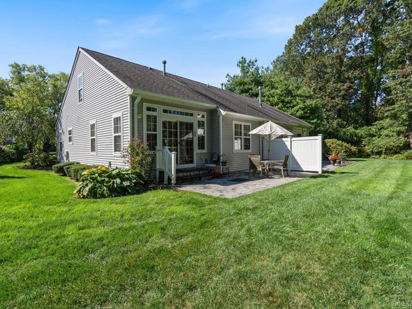 10 Gettysburg Drive, Port Jefferson Station NY 11776