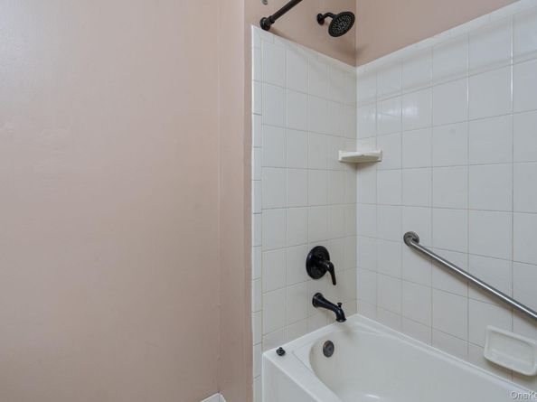 10 Gettysburg Drive, Port Jefferson Station NY 11776