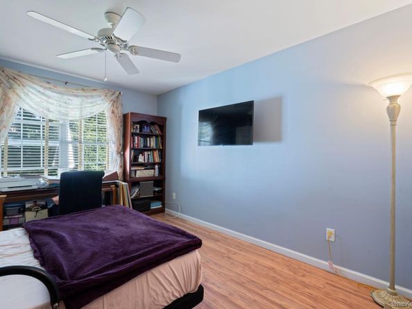 10 Gettysburg Drive, Port Jefferson Station NY 11776