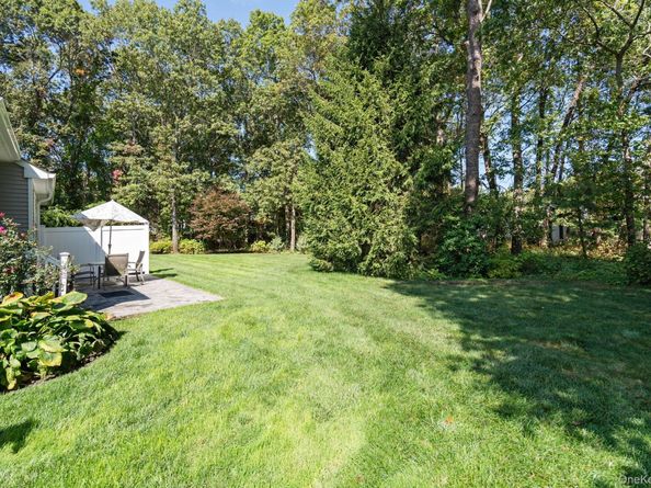 10 Gettysburg Drive, Port Jefferson Station NY 11776