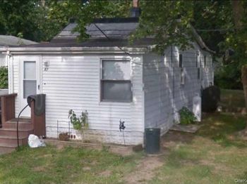 87 Lynbrook Drive