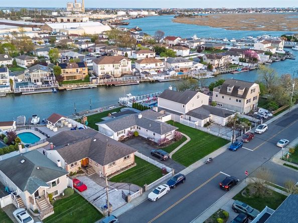 3449 Weidner Avenue, Oceanside NY 11572