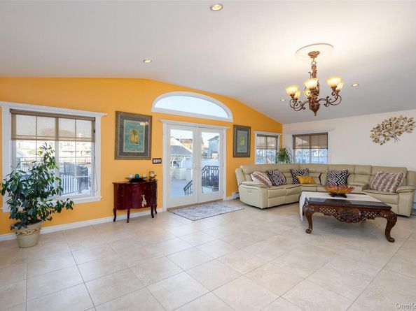 3449 Weidner Avenue, Oceanside NY 11572