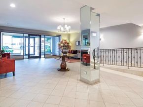 241-20 Northern Boulevard 3H, Douglaston NY 11362