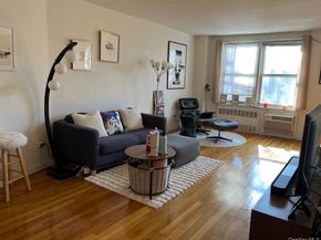 241-20 Northern Boulevard 3H, Douglaston NY 11362
