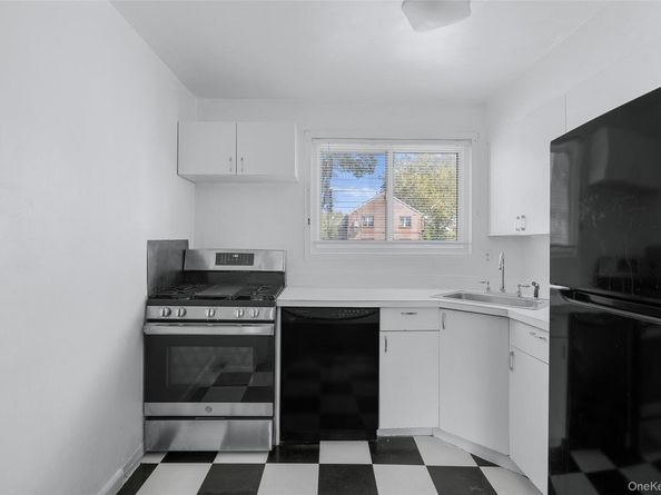 1804 Shipley Avenue 2, Valley Stream NY 11580