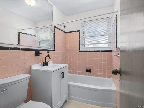 1804 Shipley Avenue 2, Valley Stream NY 11580