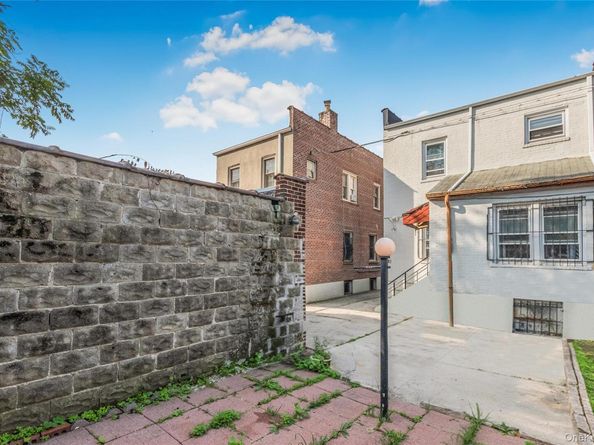 3212 Fish Avenue, Bronx NY 10469