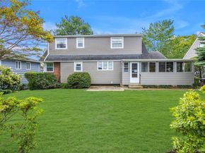 21 Farragut Road, Old Bethpage NY 11804