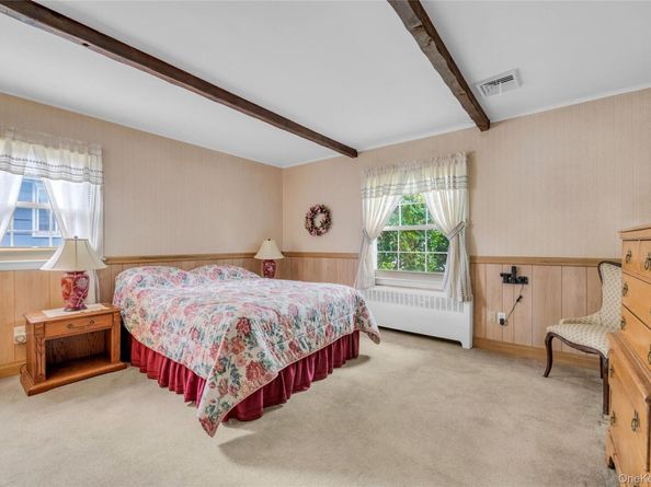 21 Farragut Road, Old Bethpage NY 11804