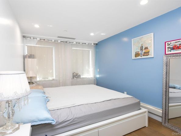 13620 Booth Memorial Avenue 2A, Flushing NY 11355