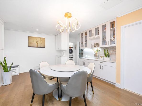 13620 Booth Memorial Avenue 2A, Flushing NY 11355