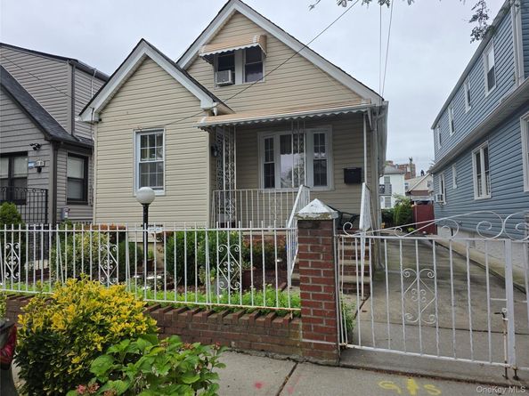 16721 142nd Avenue, Springfield Gardens NY 11434
