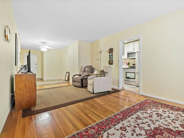 30 E Hartsdale Avenue 5L, Hartsdale NY 10530
