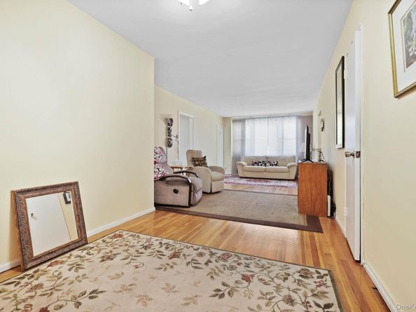 30 E Hartsdale Avenue 5L, Hartsdale NY 10530