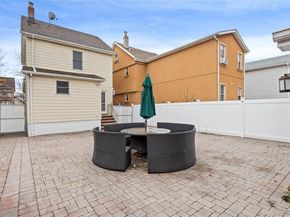 8921 Aubrey Avenue, Glendale NY 11385