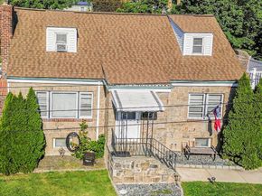 41 Maple Place, Yonkers NY 10704