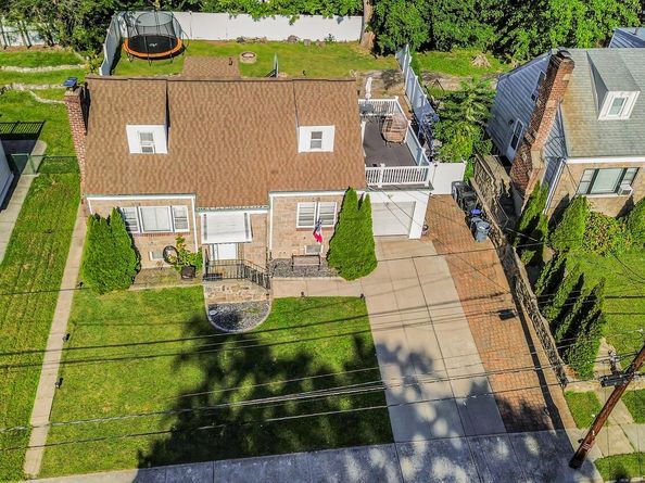 41 Maple Place, Yonkers NY 10704