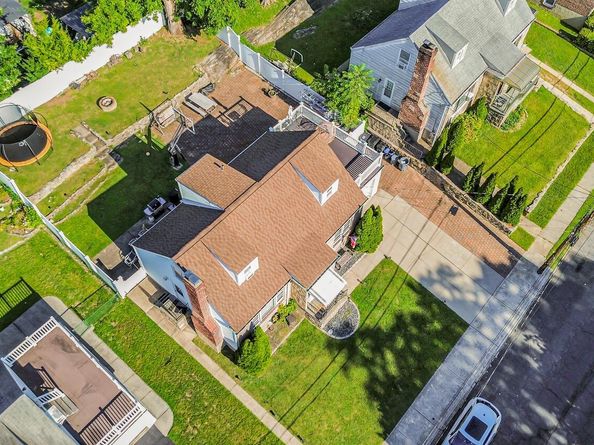 41 Maple Place, Yonkers NY 10704