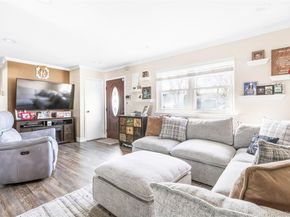 9 Golf Course Road, Bellport NY 11713