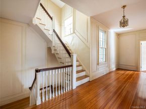 64 Plandome Court, Manhasset NY 11030