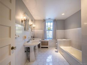 64 Plandome Court, Manhasset NY 11030