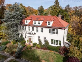 64 Plandome Court, Manhasset NY 11030