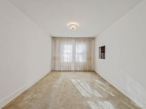 36 Frost Pond Road, Glen Cove NY 11542