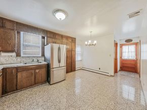 36 Frost Pond Road, Glen Cove NY 11542