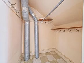 36 Frost Pond Road, Glen Cove NY 11542