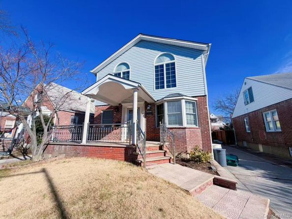 58-27 197th Street, Fresh Meadows NY 11365