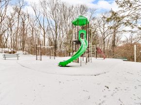 8 Cumberland Court, Peekskill NY 10566