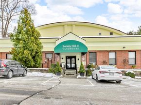 8 Cumberland Court, Peekskill NY 10566