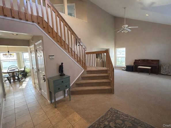 2 Daylilly Court, Middle Island NY 11953