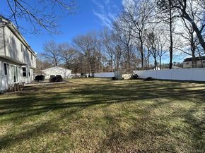 2 Daylilly Court, Middle Island NY 11953